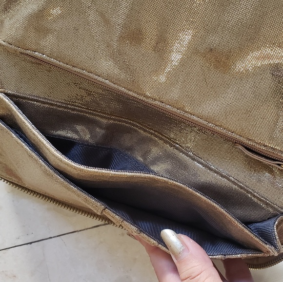 Hype shimmery gold wristlet - Picture 4 of 8